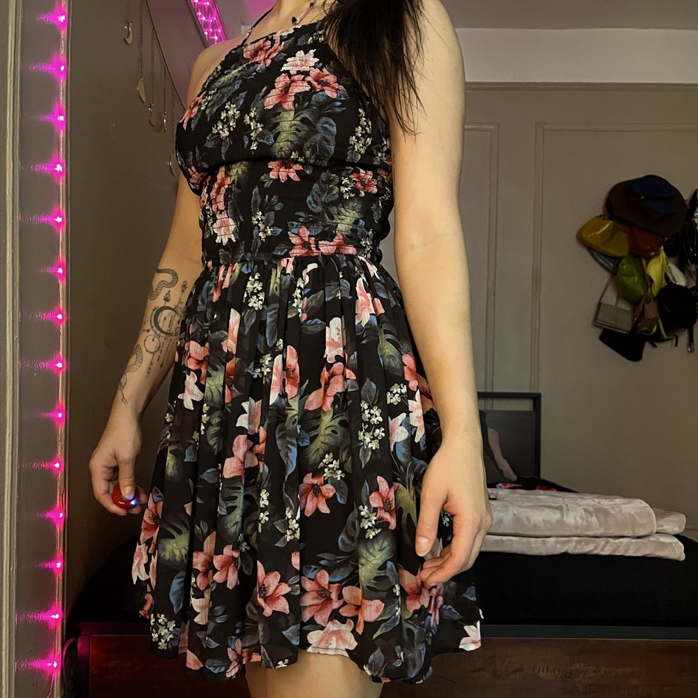 Hollister Sweet SummerDress - Picture 1 of 6